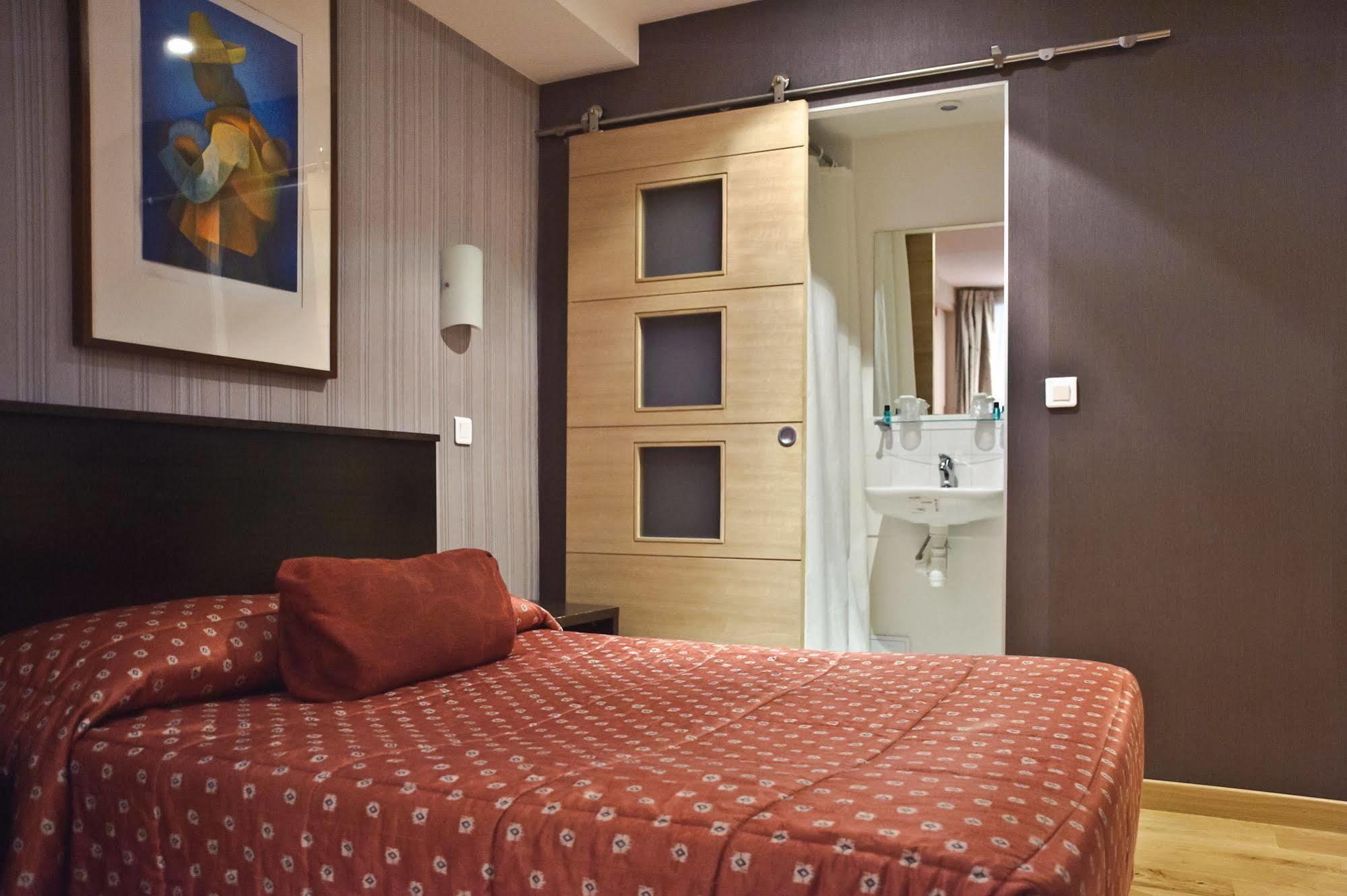 Hotel Theoreme Париж Екстериор снимка